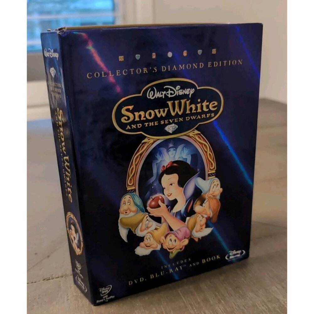 Disney Snow White & the Seven Dwarfs Diamond Box Edition Blu-Ray DVD and Book